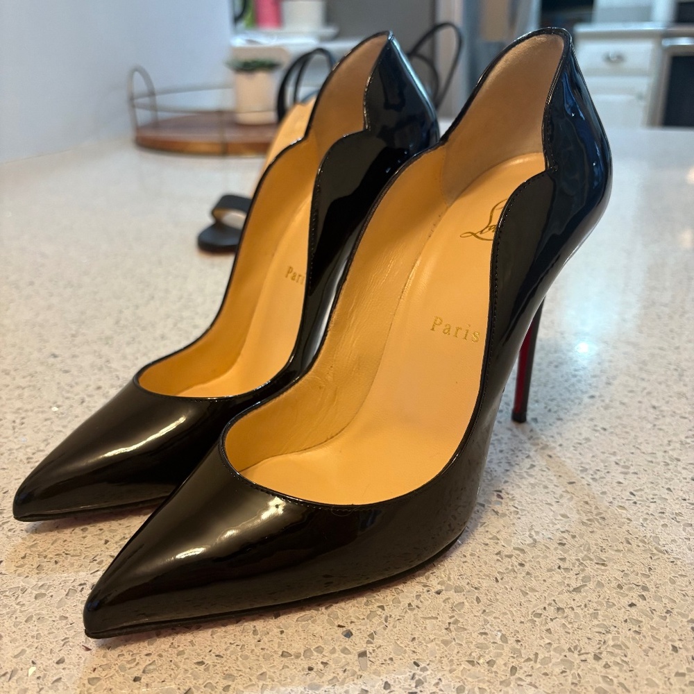 So Kate Louboutin's, size 38 (7.5 women's)